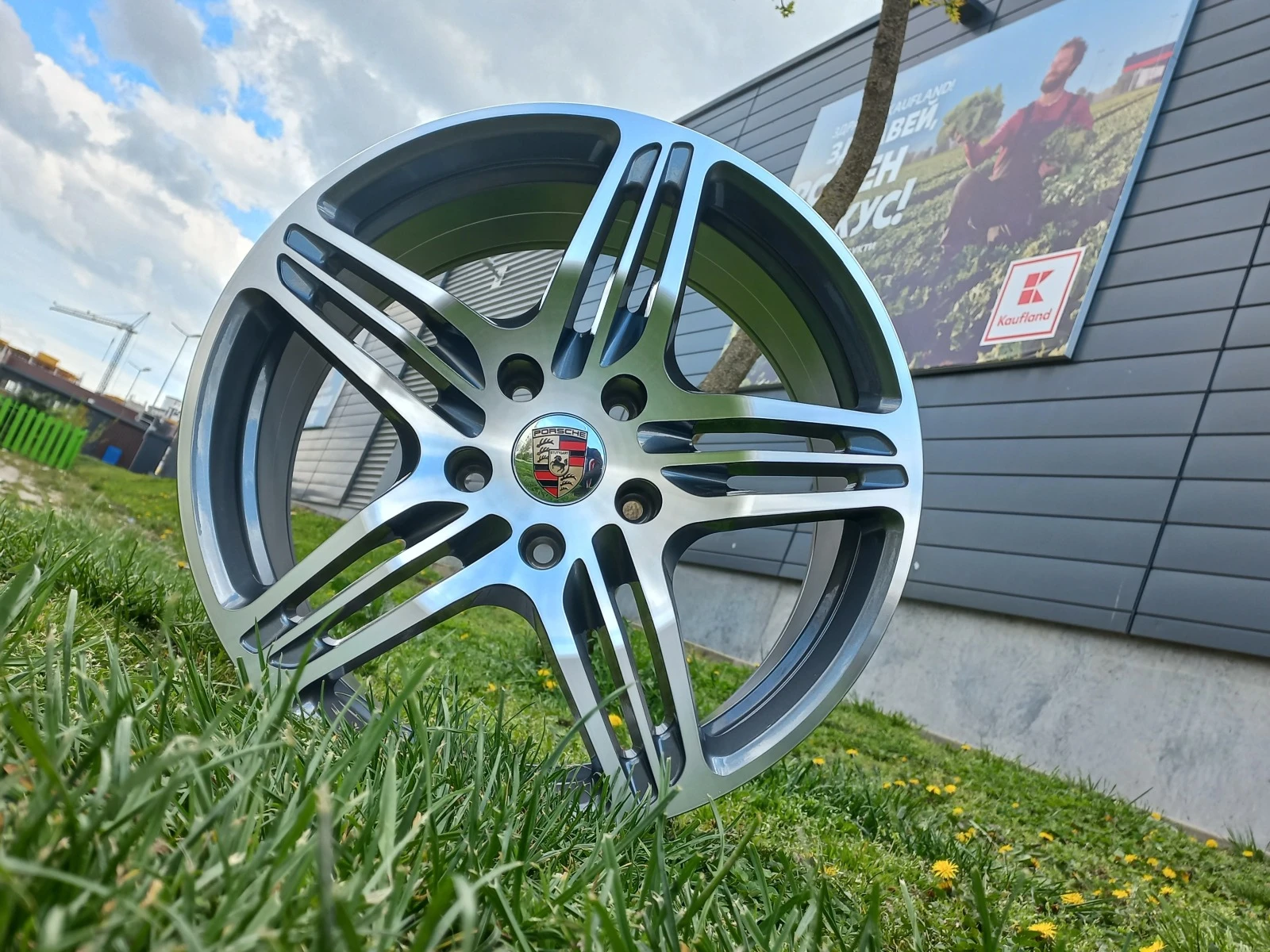   Porsche | Mobile.bg   4