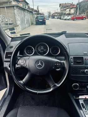 Mercedes-Benz C 220, снимка 11