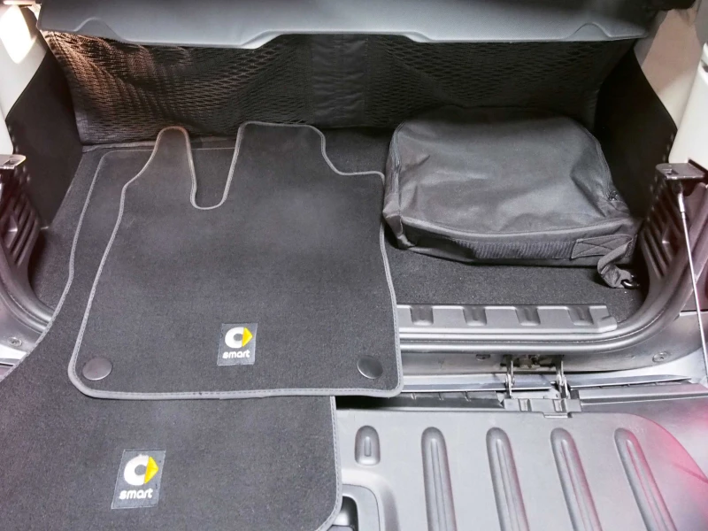 Smart Fortwo coupe EQ Brabus Панорама Full LED, снимка 5 - Автомобили и джипове - 51255612