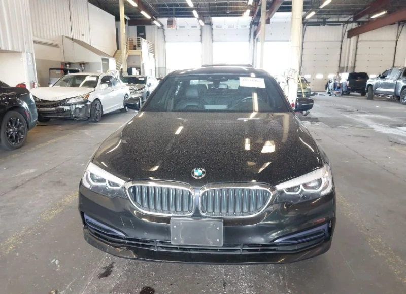 BMW 530E, снимка 12 - Автомобили и джипове - 53118454
