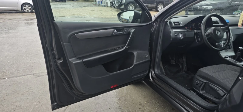 VW Passat, снимка 8 - Автомобили и джипове - 53190342