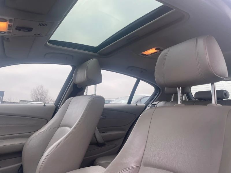 BMW 118 D FACE NAVI BI-XENON КОЖА ЛЮК, снимка 9 - Автомобили и джипове - 53202572