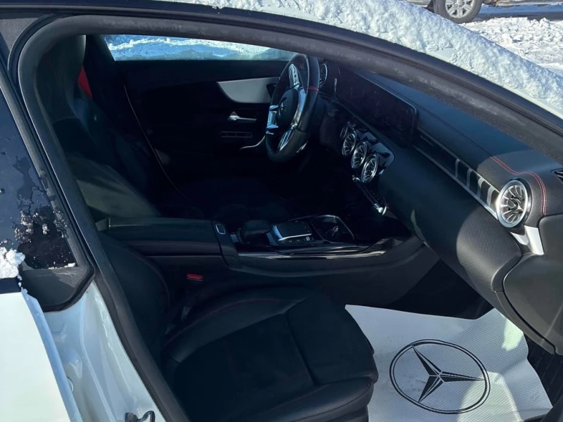 Mercedes-Benz CLA * AMG 35 * CARFAX * ЦЕНА ДО БГ, снимка 13 - Автомобили и джипове - 53268864