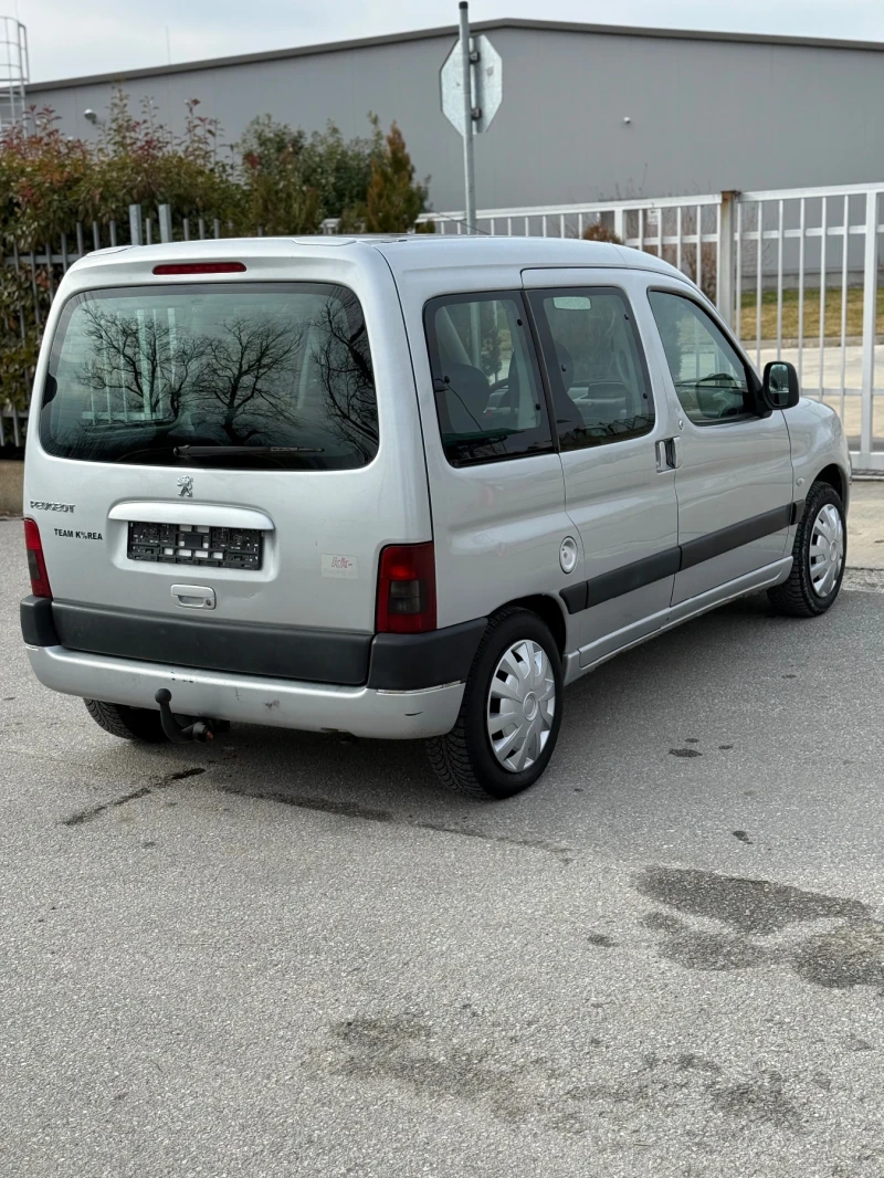 Peugeot Partner 1.6HDI 90кс КЛИМАТИК, снимка 7 - Автомобили и джипове - 53383057