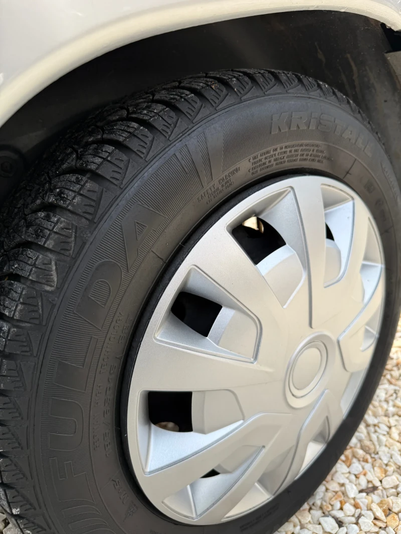 Peugeot Partner 1.6HDI 90кс КЛИМАТИК, снимка 15 - Автомобили и джипове - 53383057