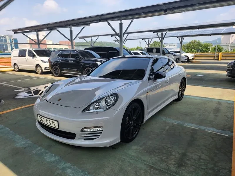 Porsche Panamera 4.8 - САМО 30% АВАНС, снимка 2 - Автомобили и джипове - 56255617