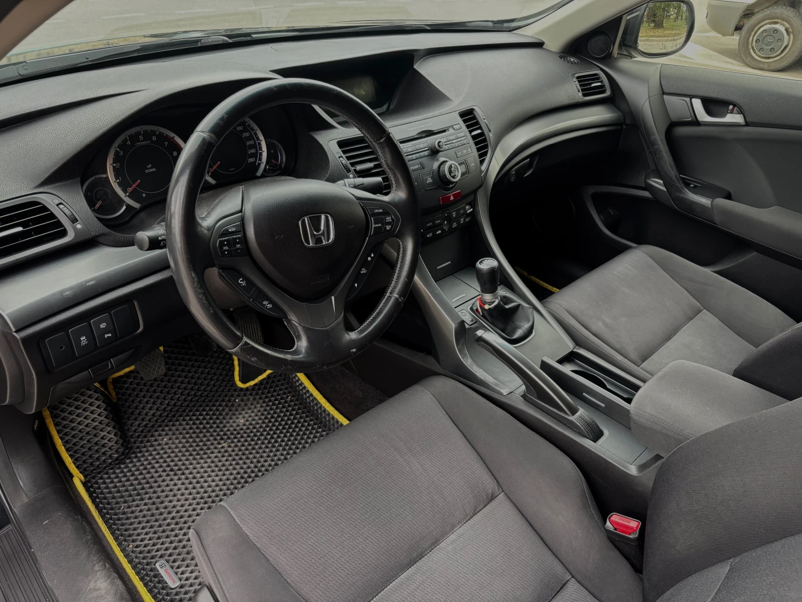 Honda Accord 2.0 VTEC - изображение 7