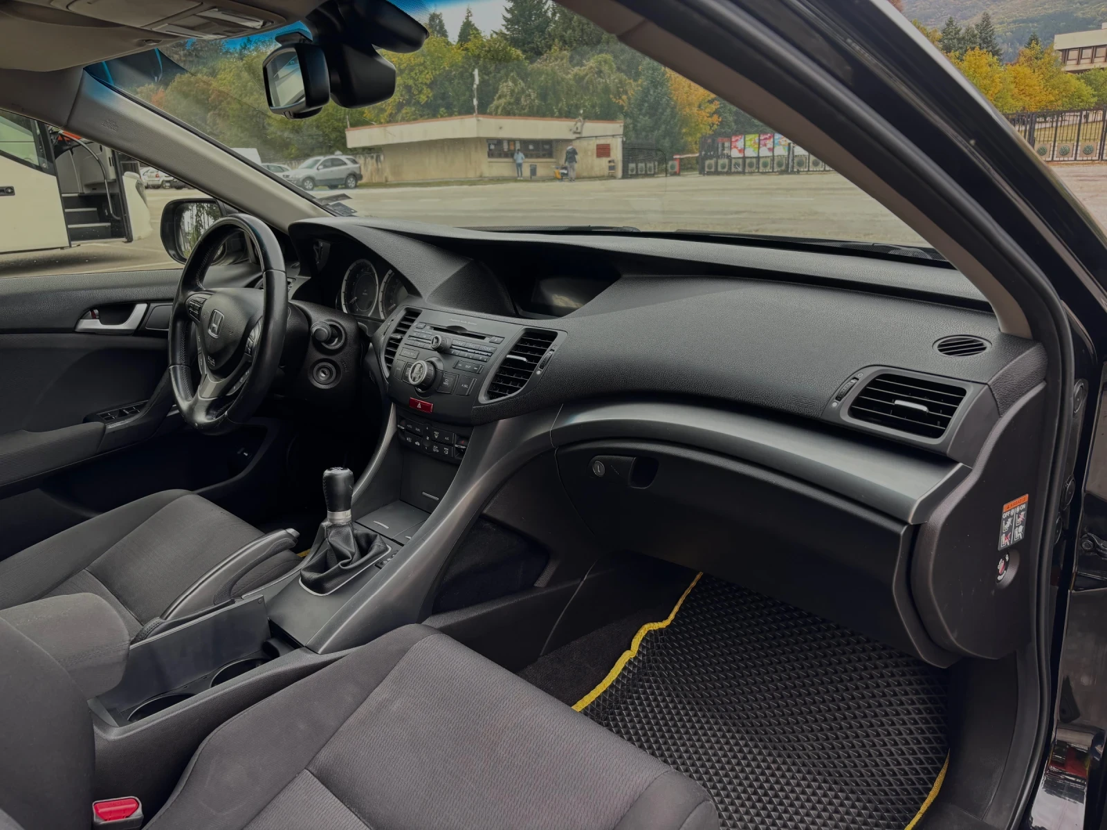 Honda Accord 2.0 VTEC - изображение 10