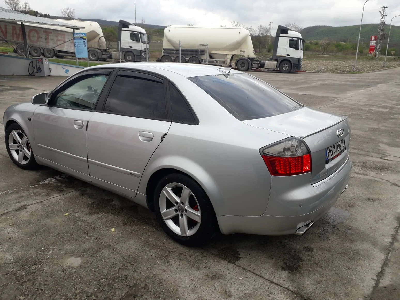 Audi A4 B6 - изображение 7