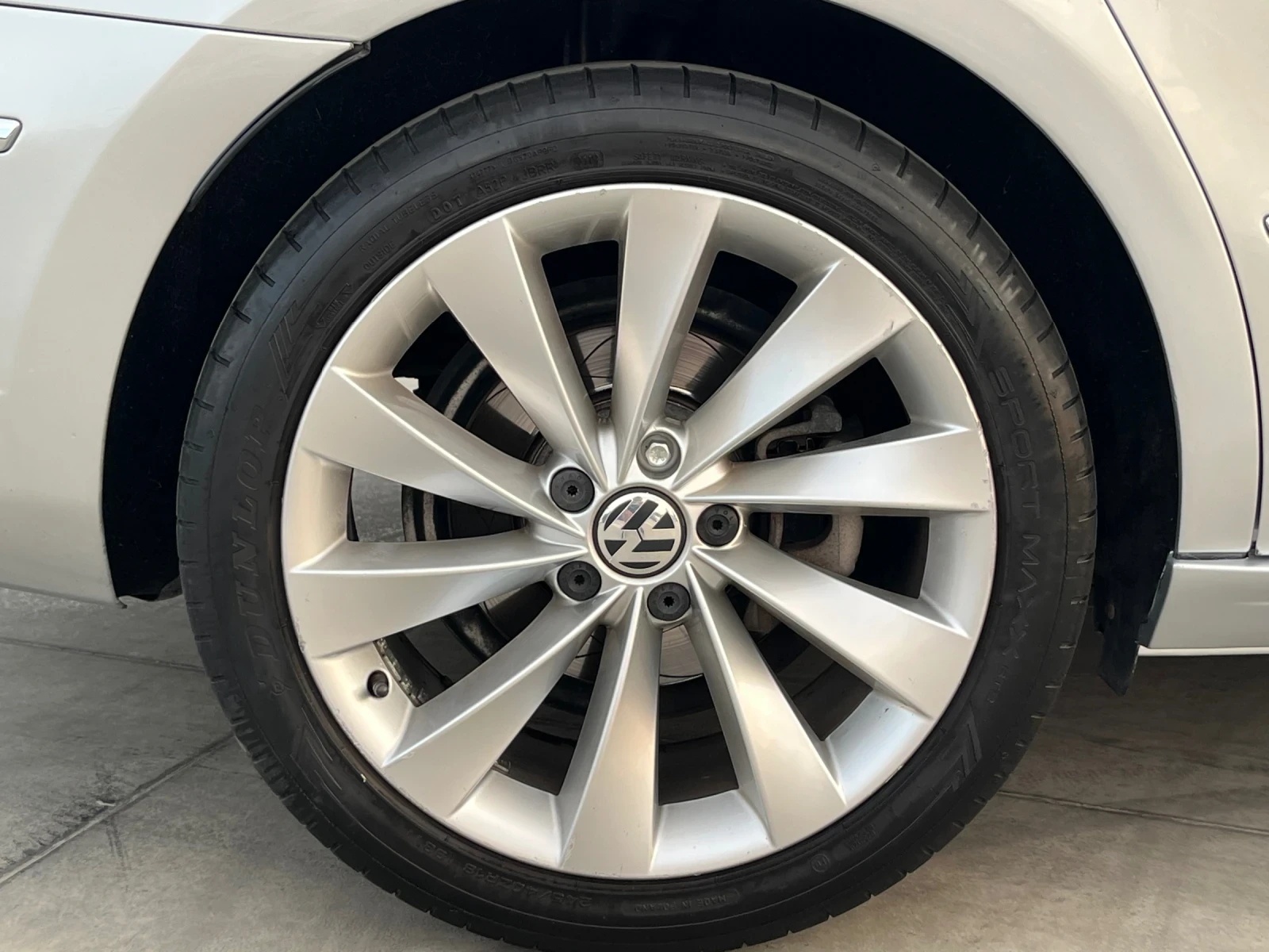 VW Passat от България, всички екстри - изображение 8