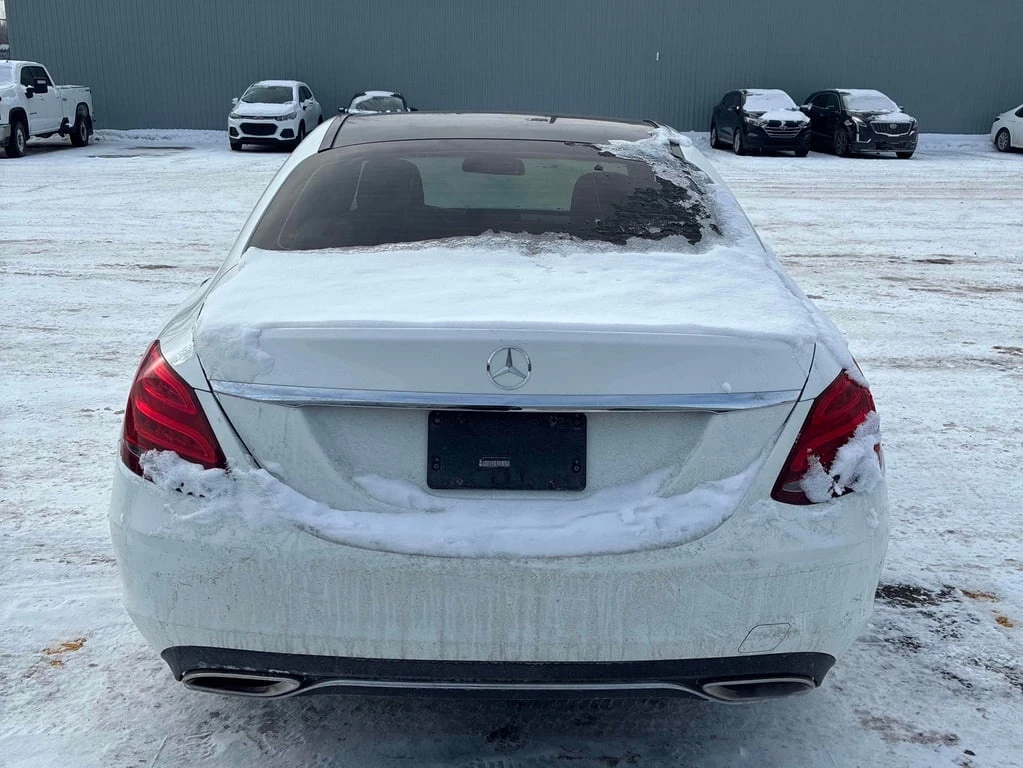 Mercedes-Benz C 300 * CARFAX * ЦЕНА ДО БГ - изображение 3