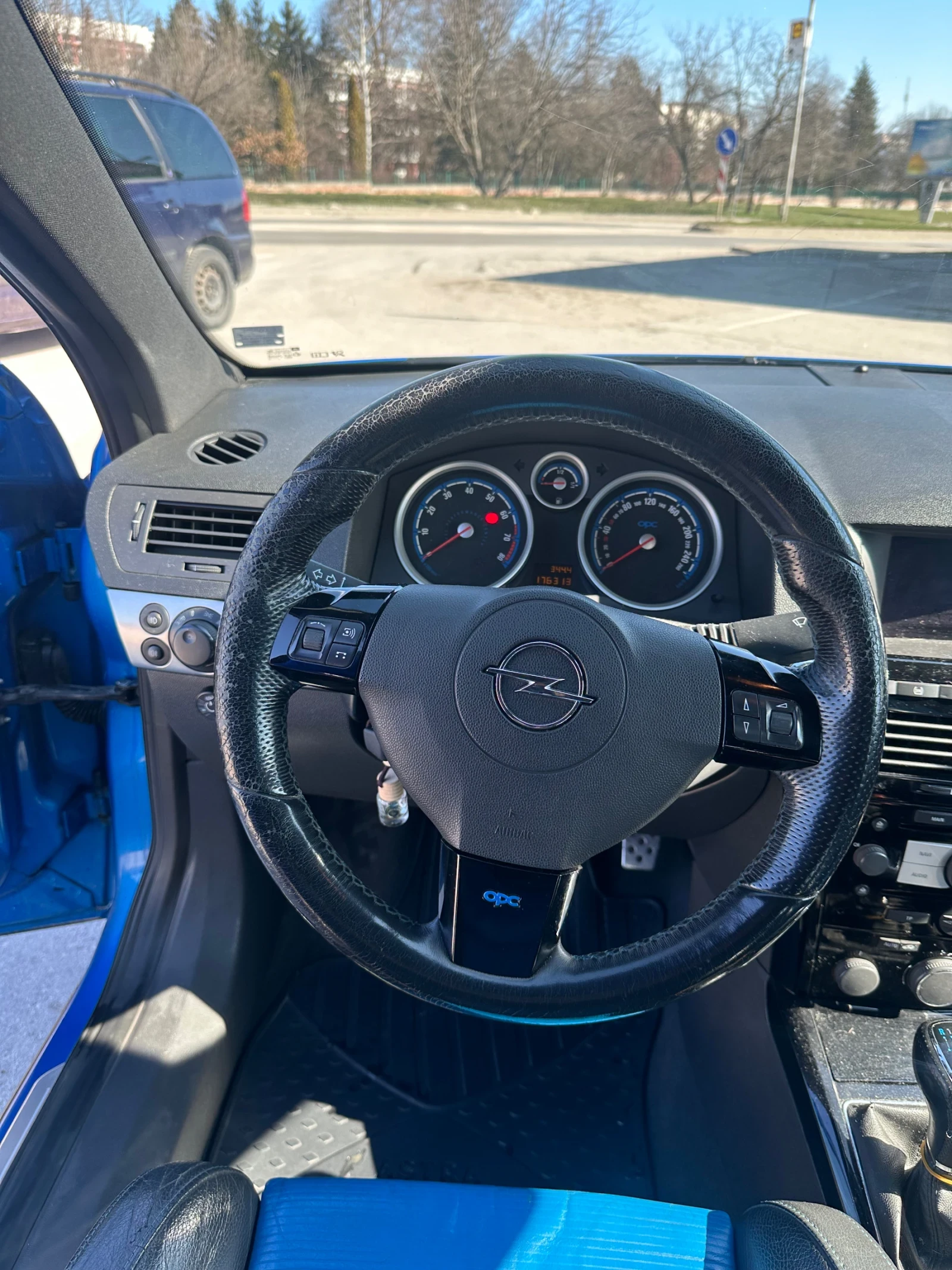 Opel Astra OPC - изображение 7