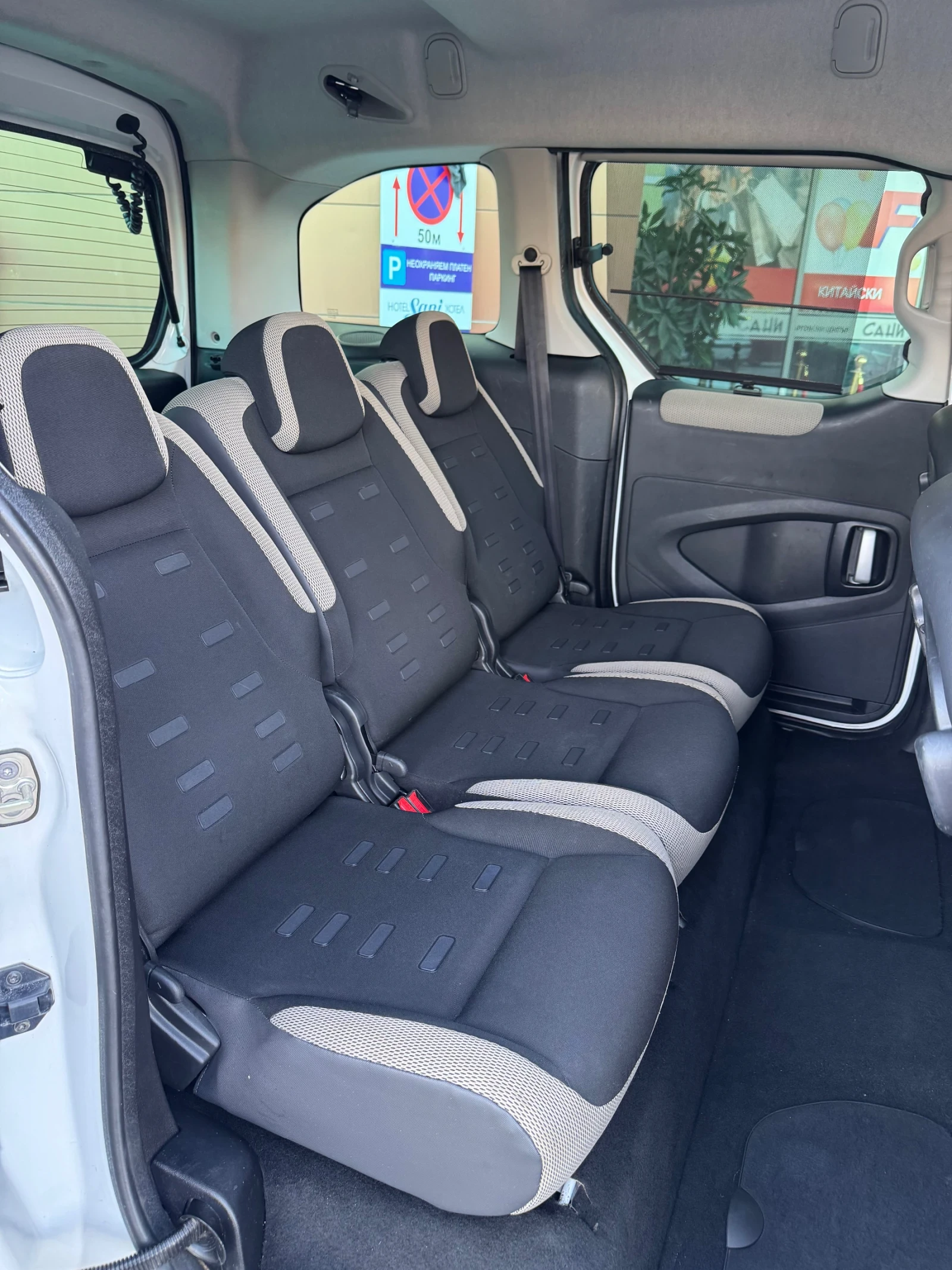 Citroen Berlingo 1.6 ehdi , снимка 13 - Автомобили и джипове - 53892047