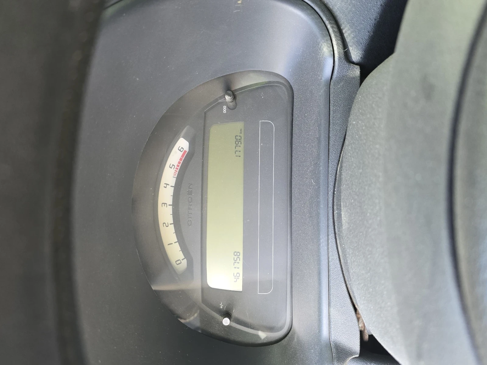 Citroen C2 1, 4 Hdi, снимка 9 - Автомобили и джипове - 54571636