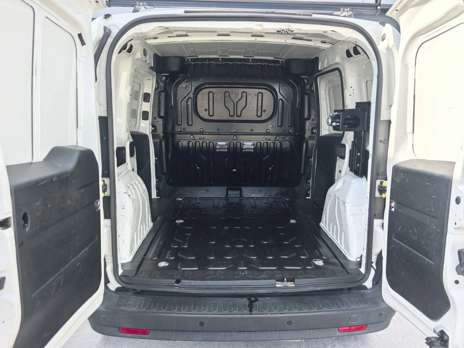 Fiat Doblo 1.4T /METAH, снимка 13 - Автомобили и джипове - 54622414