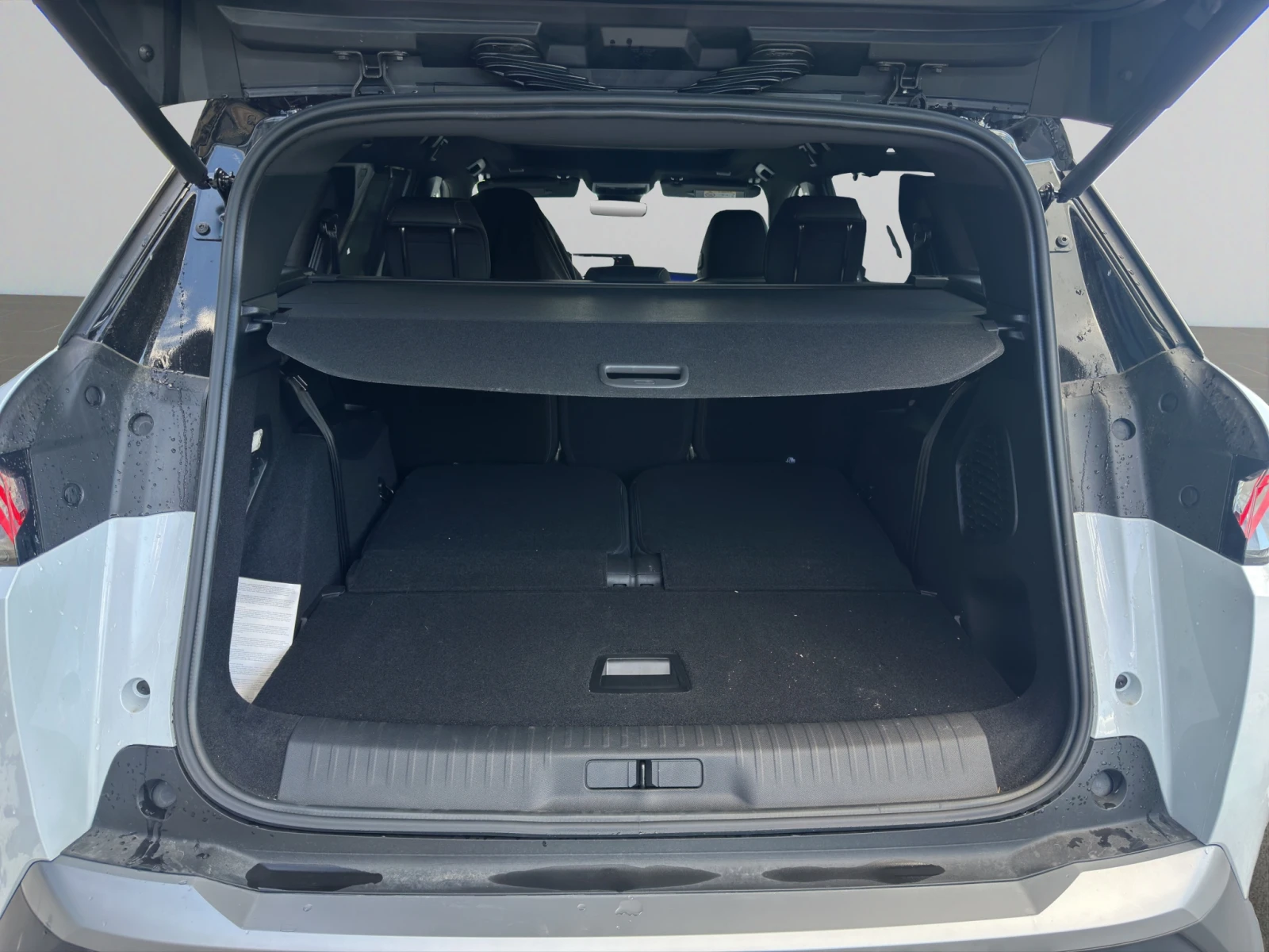 Peugeot 5008 PEUGEOT 5008 GT EXCLUSIVE 1.6 PLUG IN HYBRID e-DCS, снимка 14 - Автомобили и джипове - 54718884