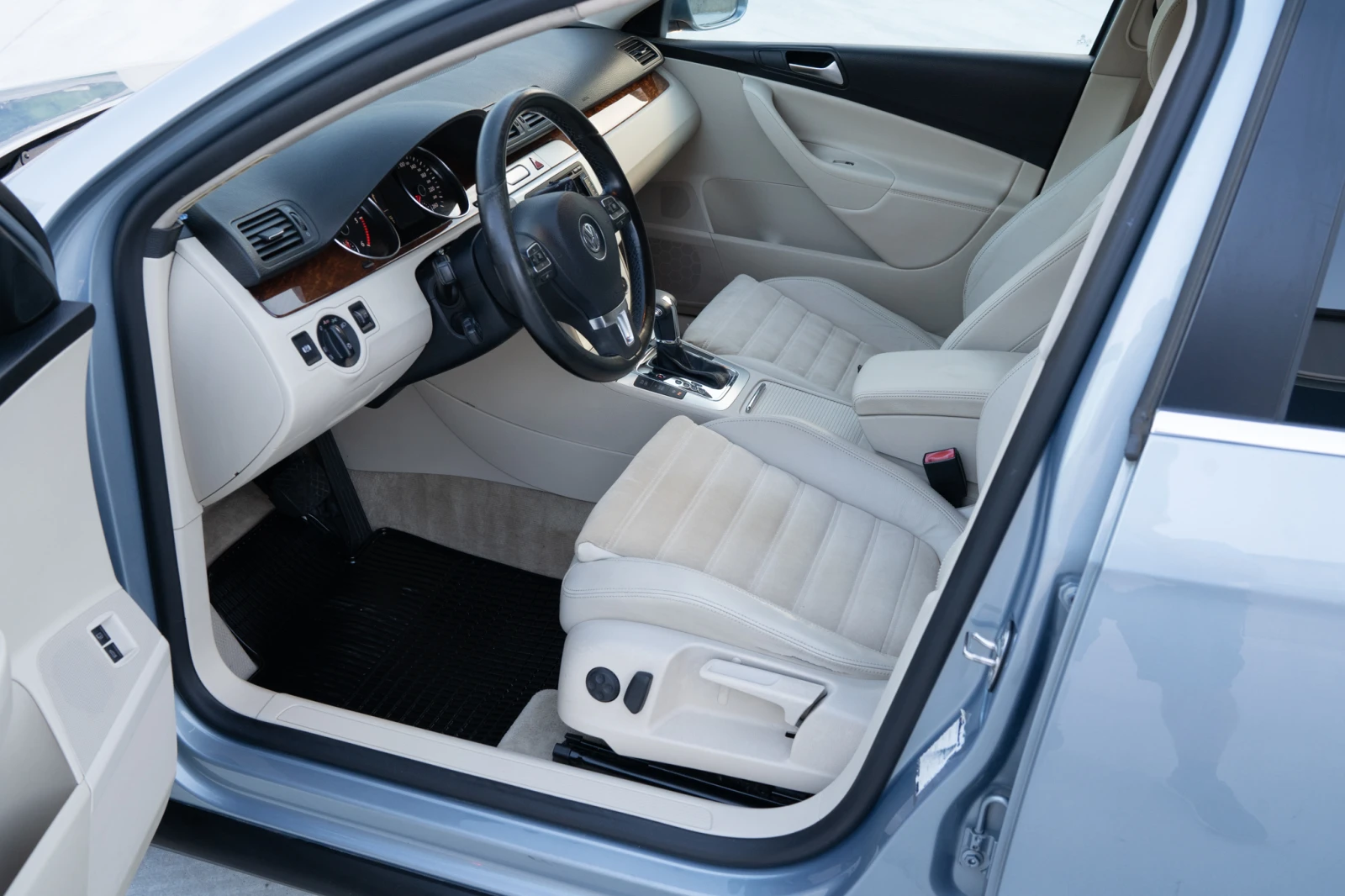 VW Passat Variant, снимка 13 - Автомобили и джипове - 55354118