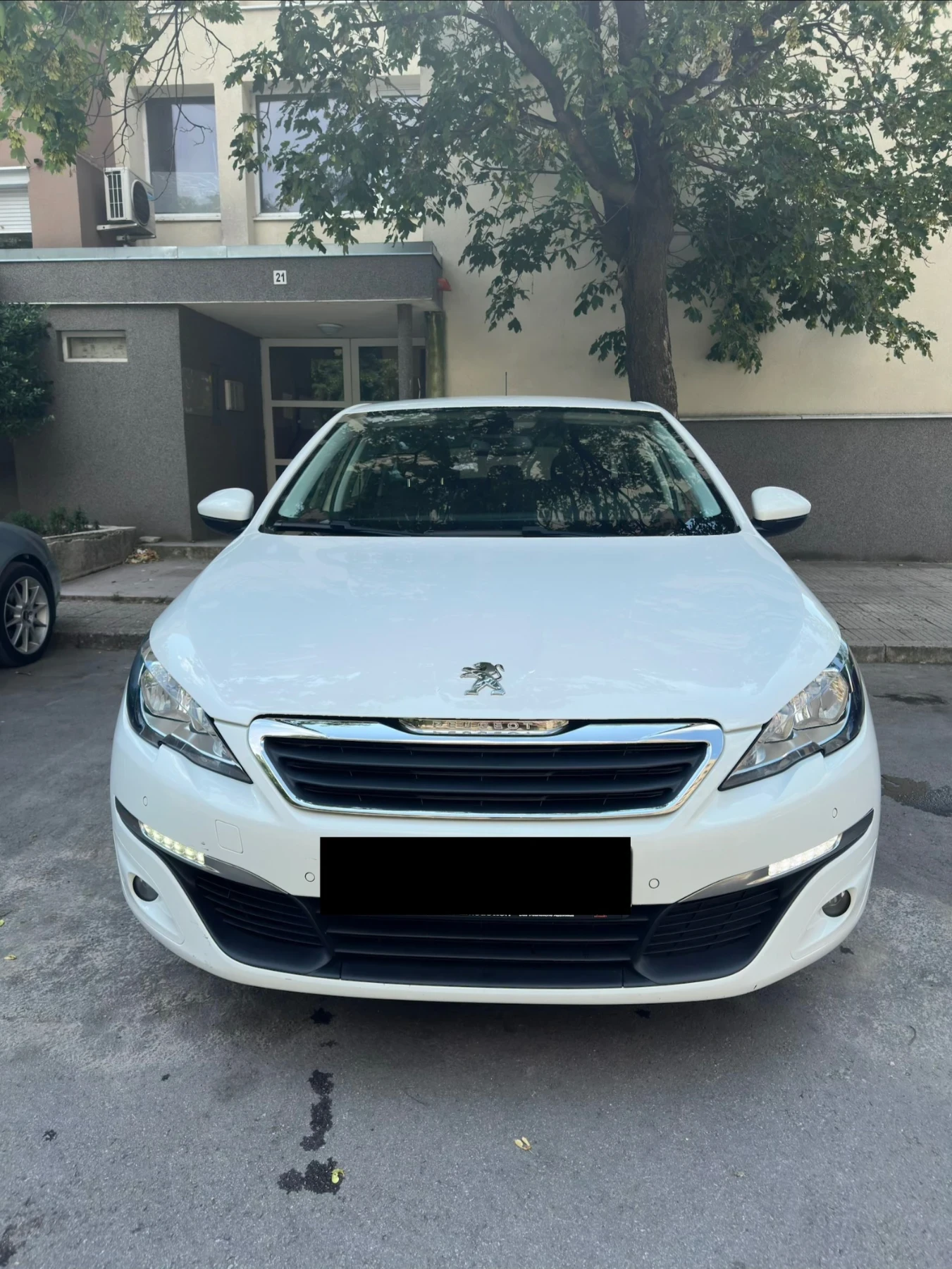 Peugeot 308 1.6HDI Камера/Автопилот/Климатроник/Парктроник, снимка 2 - Автомобили и джипове - 55389215