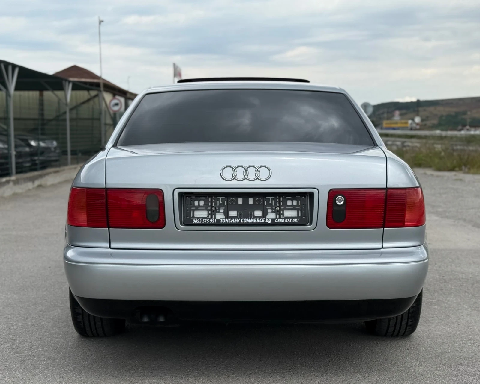 Audi A8 176.000км-ОРИГИНАЛНИ-КАТО ЧИСТО НОВА-УНИКАТ-УНИКАТ, снимка 5 - Автомобили и джипове - 55404395