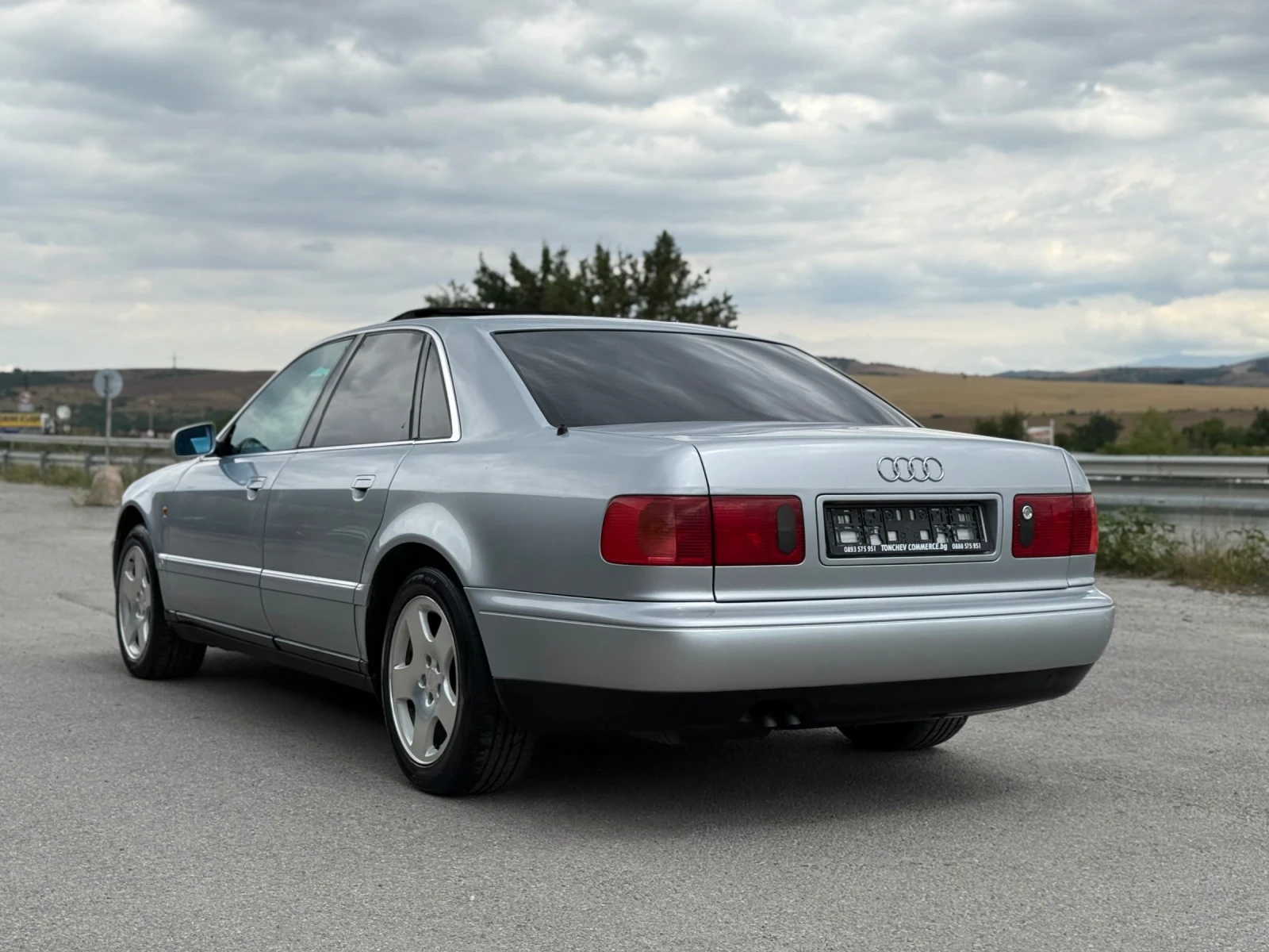 Audi A8 176.000км-ОРИГИНАЛНИ-КАТО ЧИСТО НОВА-УНИКАТ-УНИКАТ, снимка 4 - Автомобили и джипове - 55404395
