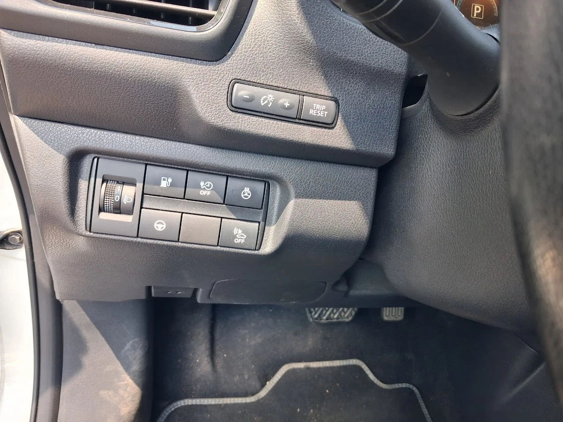 Nissan Leaf  62kW, ProPilot, OTA Update, снимка 14 - Автомобили и джипове - 55535399