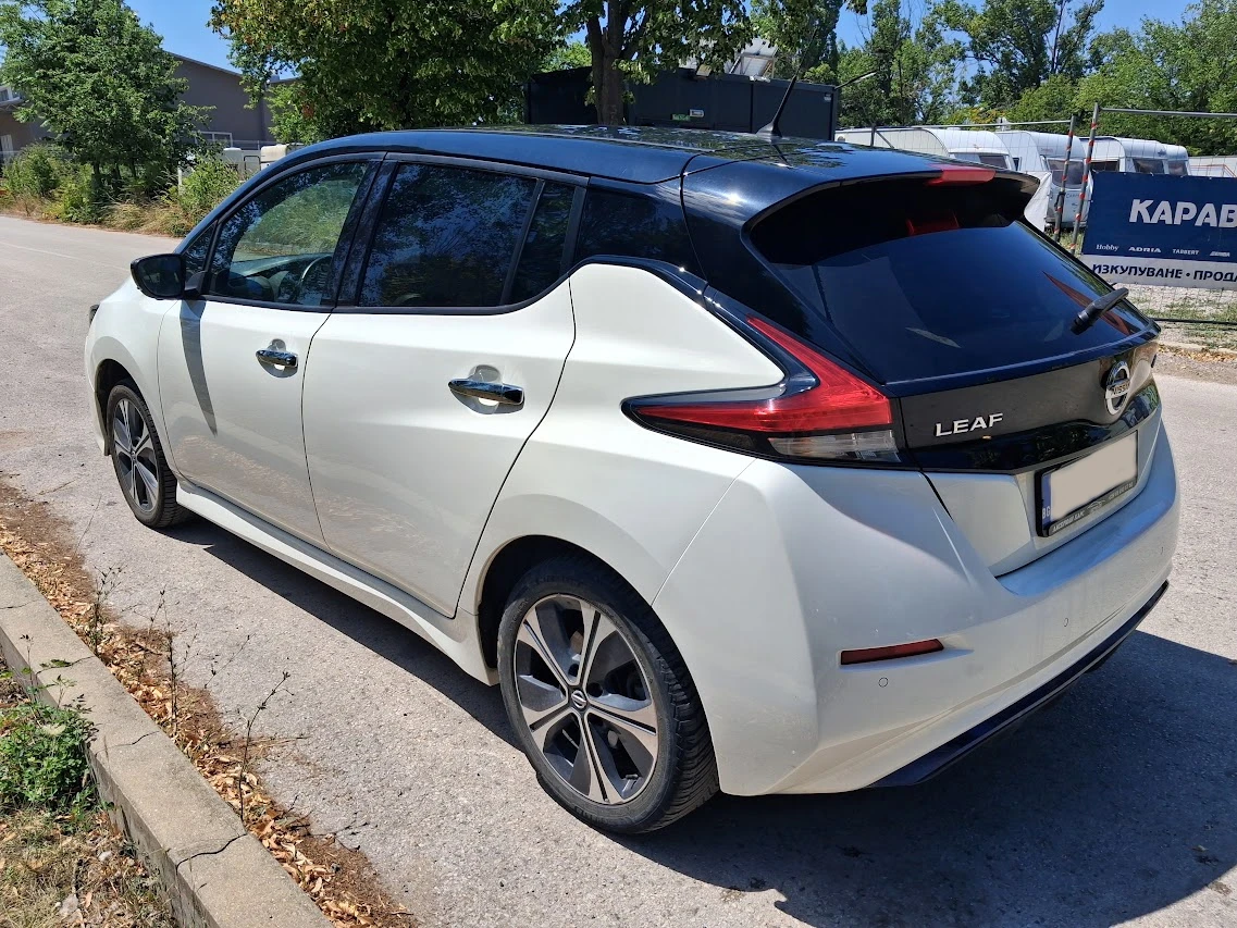 Nissan Leaf  62kW, ProPilot, OTA Update, снимка 7 - Автомобили и джипове - 55535399