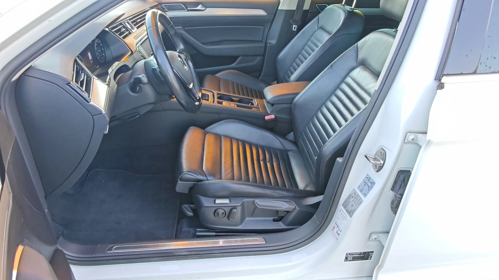 VW Passat 2.0TDi 4Motion HIGH LINE 190�� ���������  | Mobile.bg � ����������� 10