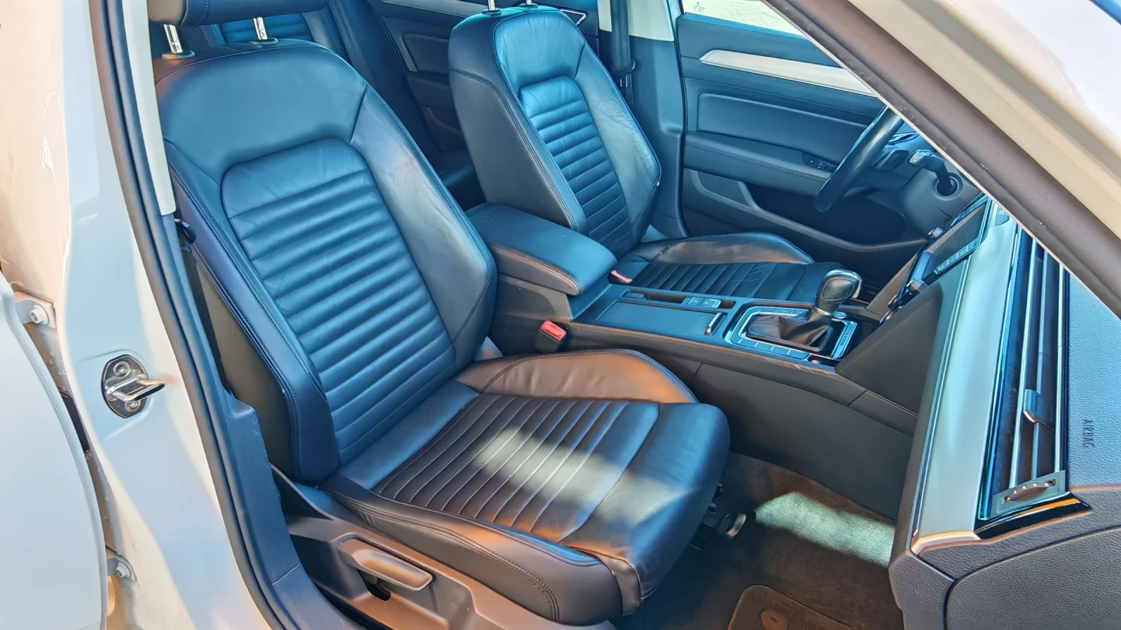 VW Passat 2.0TDi 4Motion HIGH LINE 190�� ���������  | Mobile.bg � ����������� 14