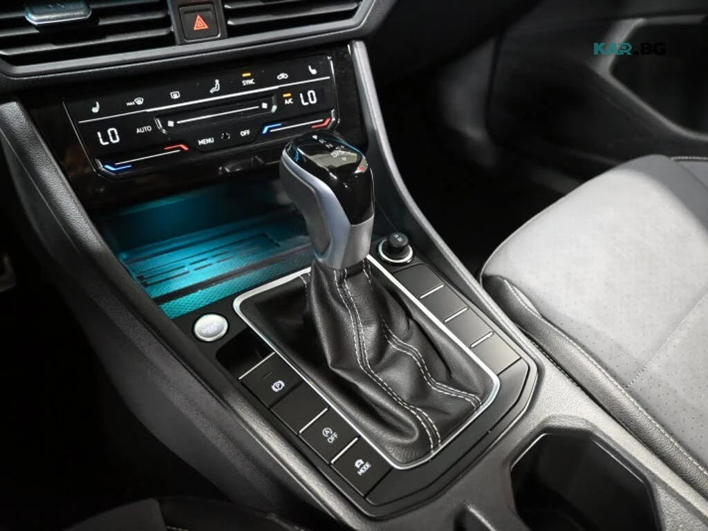 VW Jetta 1.5T* Comfortline* АвтоКредит* (ЦЕНА ДО БГ) , снимка 14 - Автомобили и джипове - 55888817