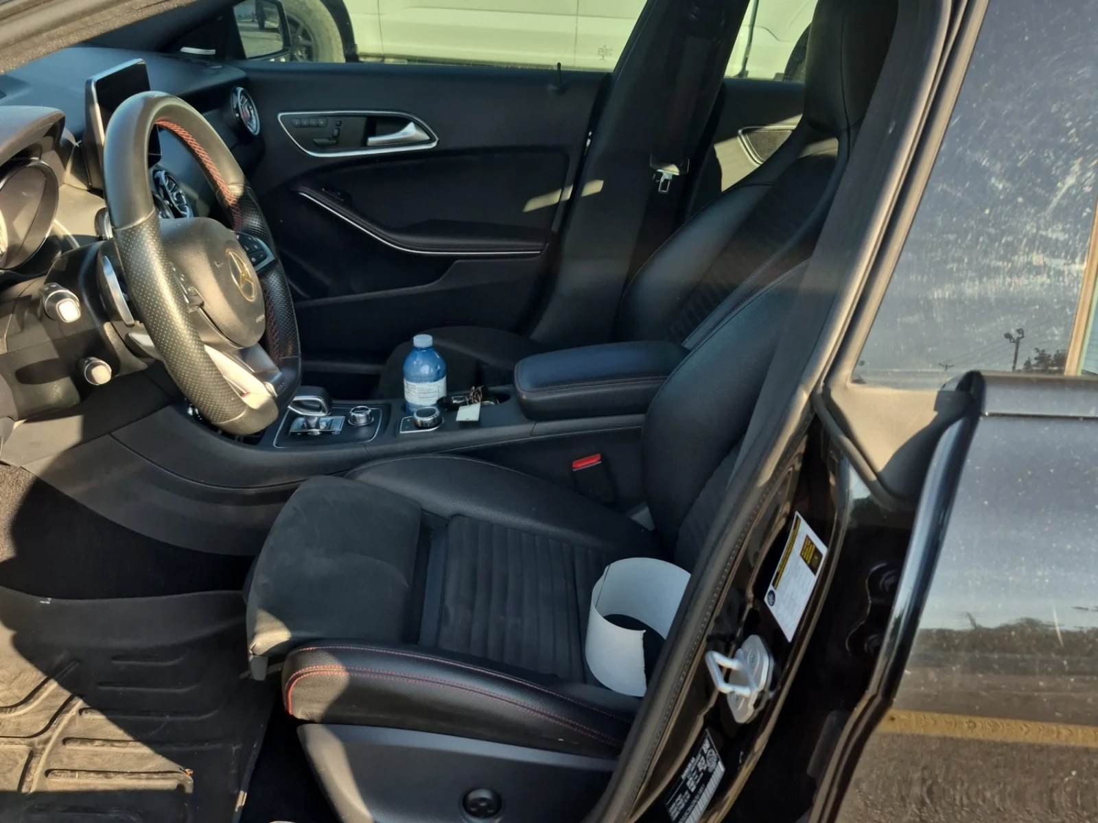 Mercedes-Benz CLA 45 AMG  / CARFAX / MEMORY / AMABIENT, снимка 8 - Автомобили и джипове - 55898659