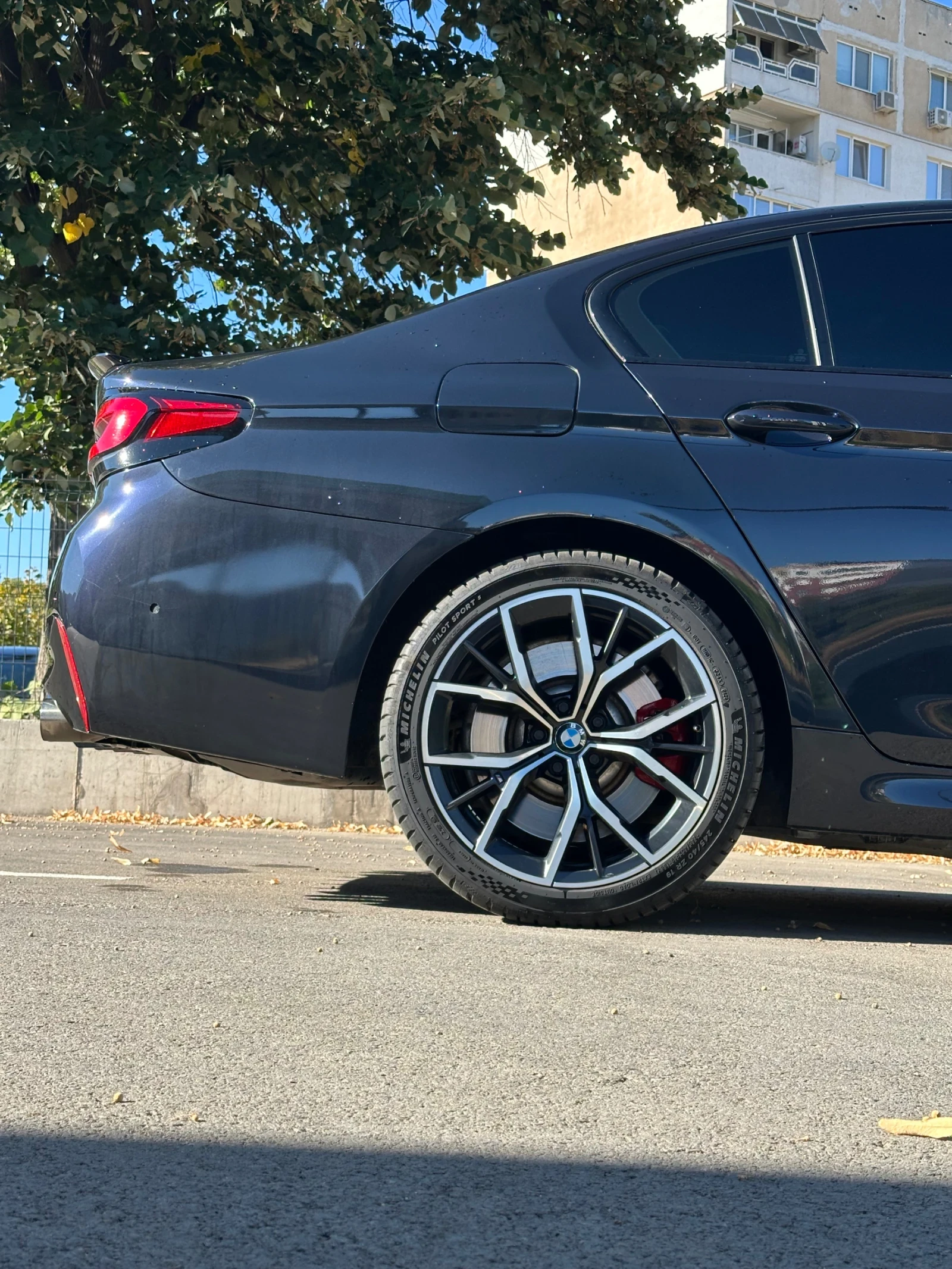 BMW 540 540i xDrive Face, M Sport, снимка 7 - Автомобили и джипове - 55970475