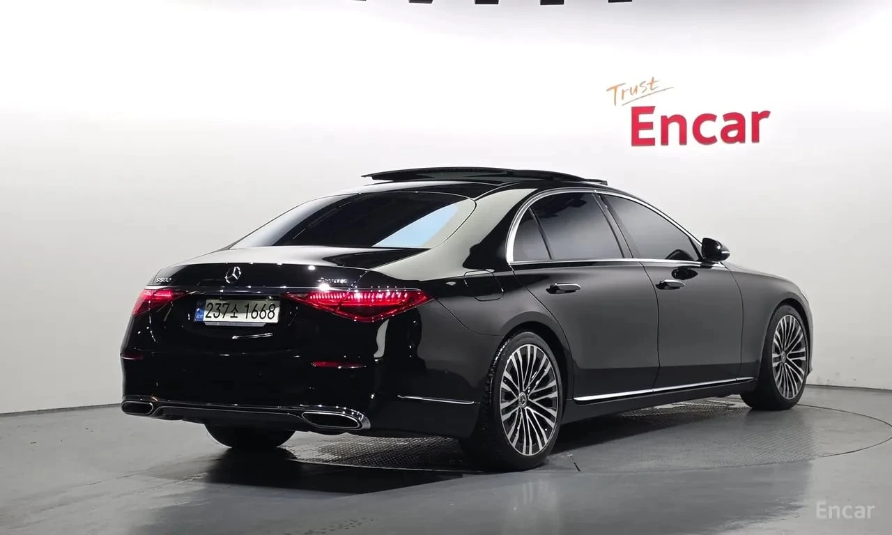 Mercedes-Benz S 580 LONG /ОБДУХВАНЕ/ПАНОРАМА/ДИСТРОНИК/360, снимка 2 - Автомобили и джипове - 56009558