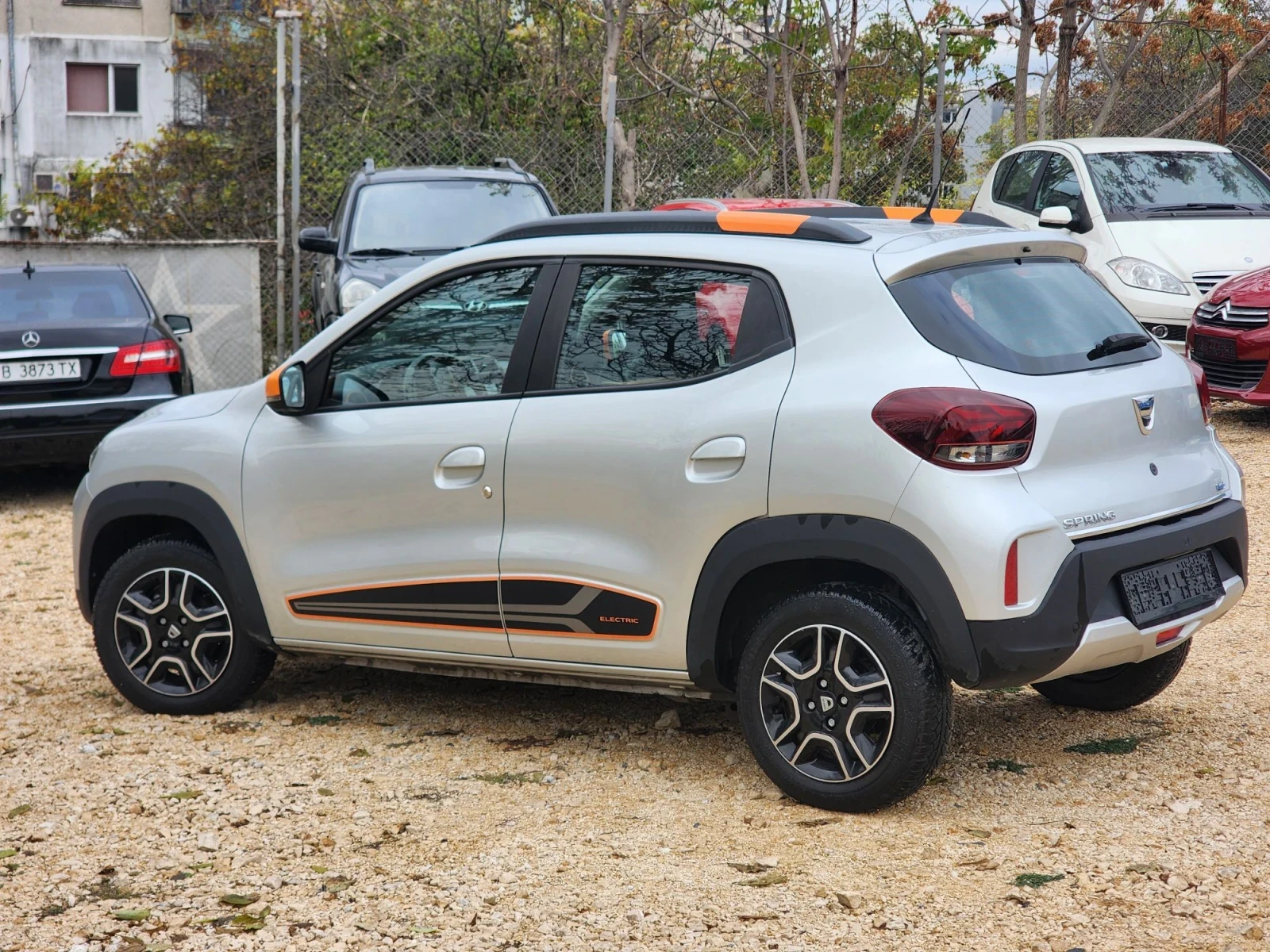 Dacia Spring 33kw, снимка 4 - Автомобили и джипове - 56727653