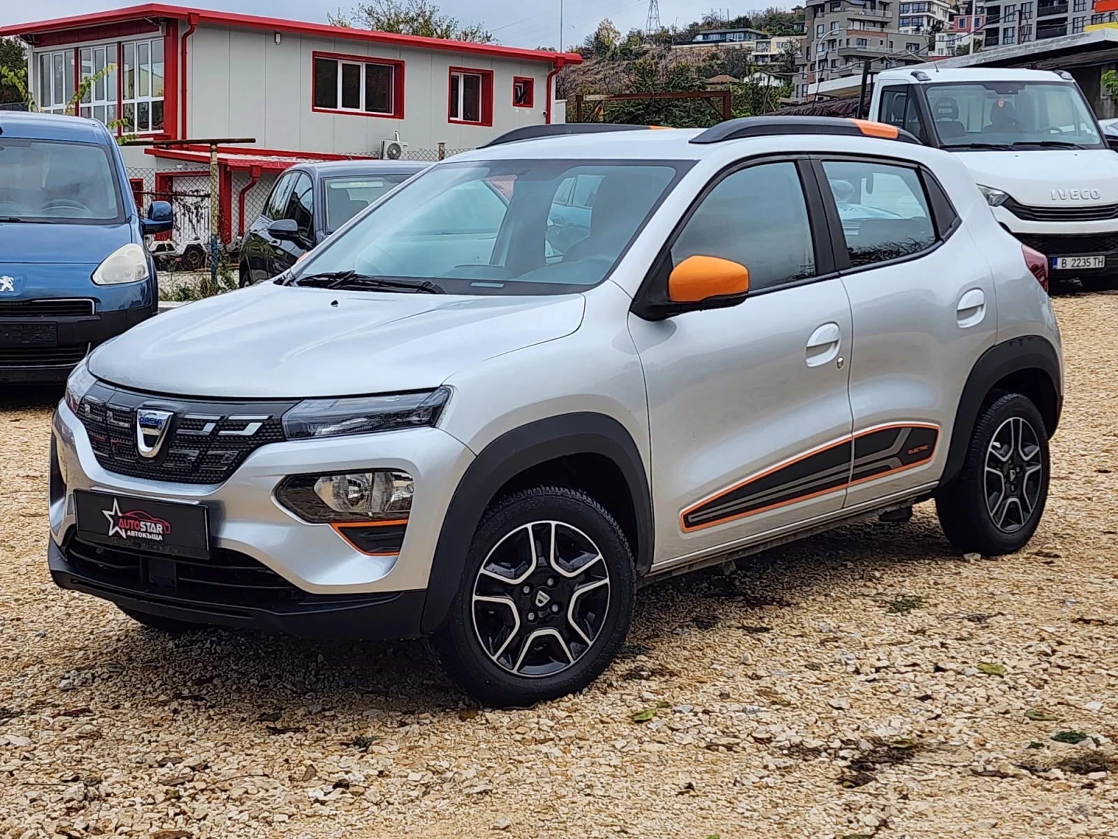 Dacia Spring 33kw, снимка 2 - Автомобили и джипове - 56727653