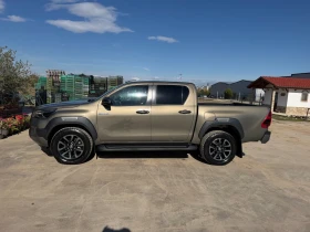 Toyota Hilux 2.8 D-4D, снимка 2