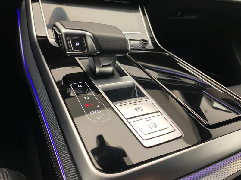 Audi Q8 50 TDI quattro, снимка 8 - Автомобили и джипове - 53034881