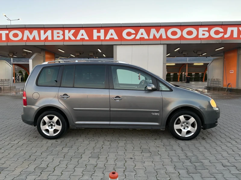 VW Tiguan, снимка 4 - Автомобили и джипове - 52929584