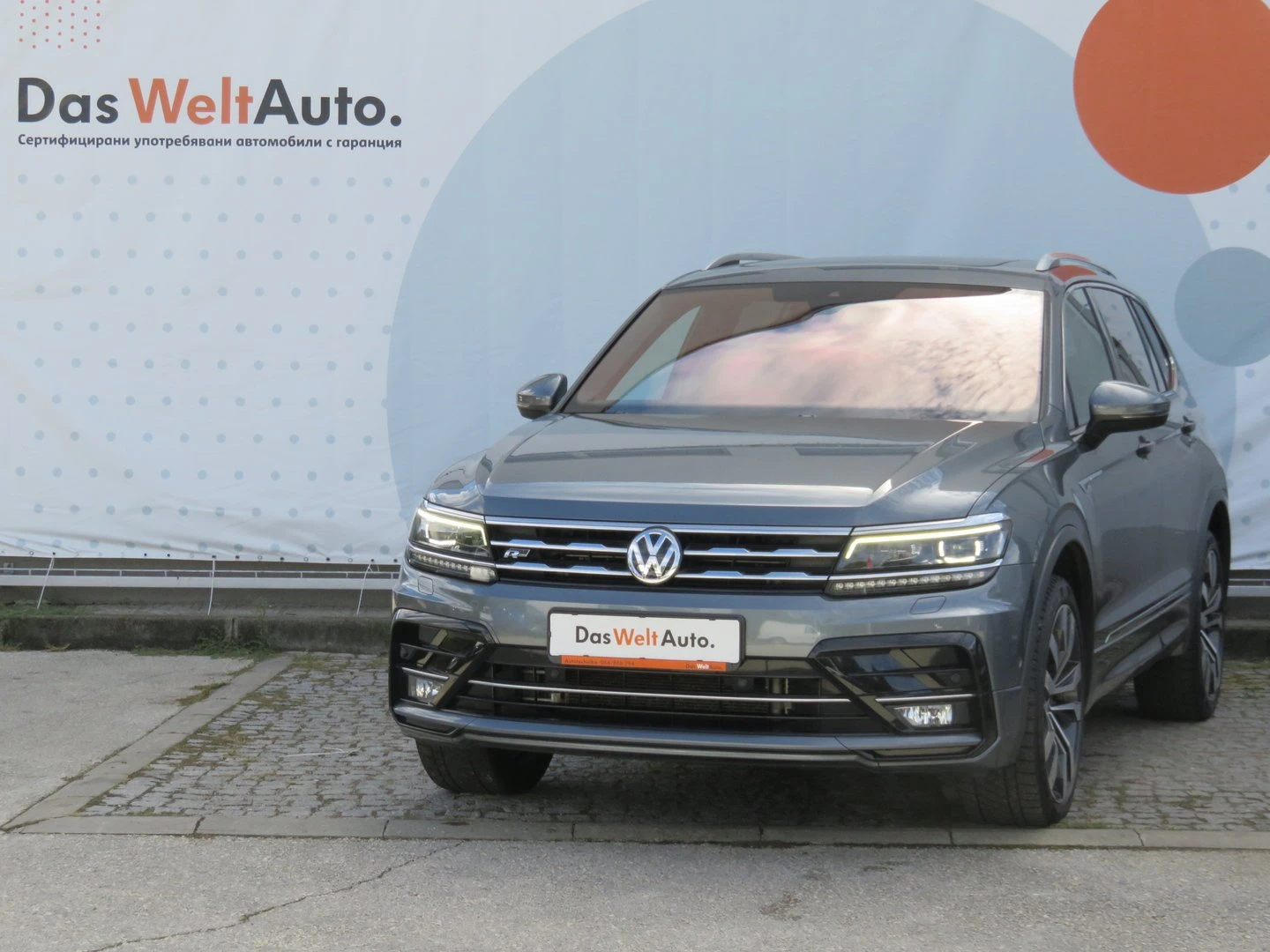 VW Tiguan LWB Highline 2.0TSI 4MOTION BMT - [1] 