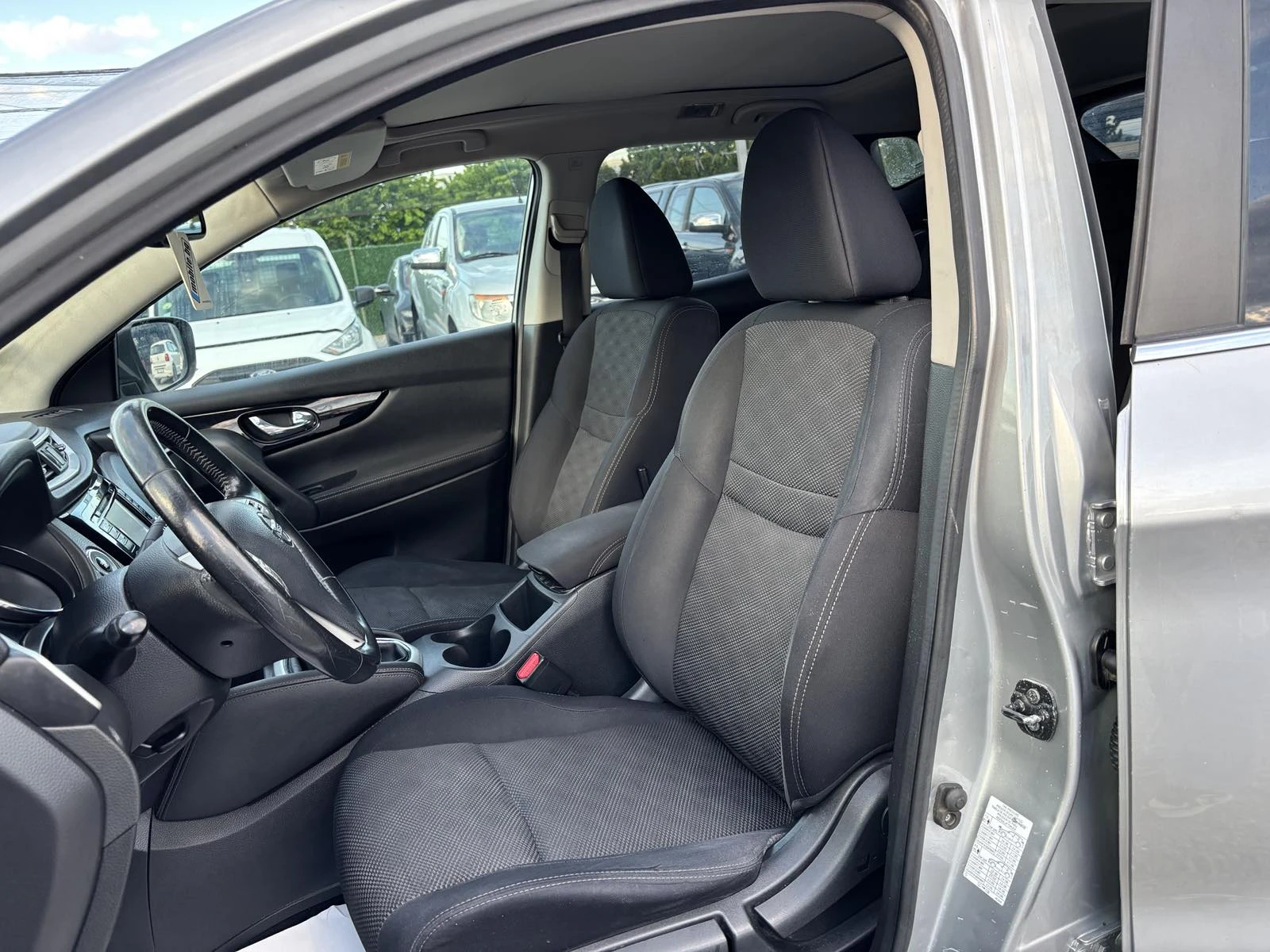 Nissan Qashqai 1.5, Euro 6, Нов внос - изображение 10