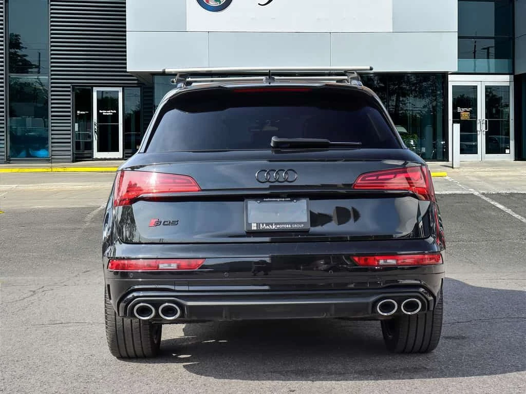 Audi SQ5 * 3.0T Technik quattro 8sp Tiptronic * CARFAX * ЦЕ, снимка 6 - Автомобили и джипове - 53938036