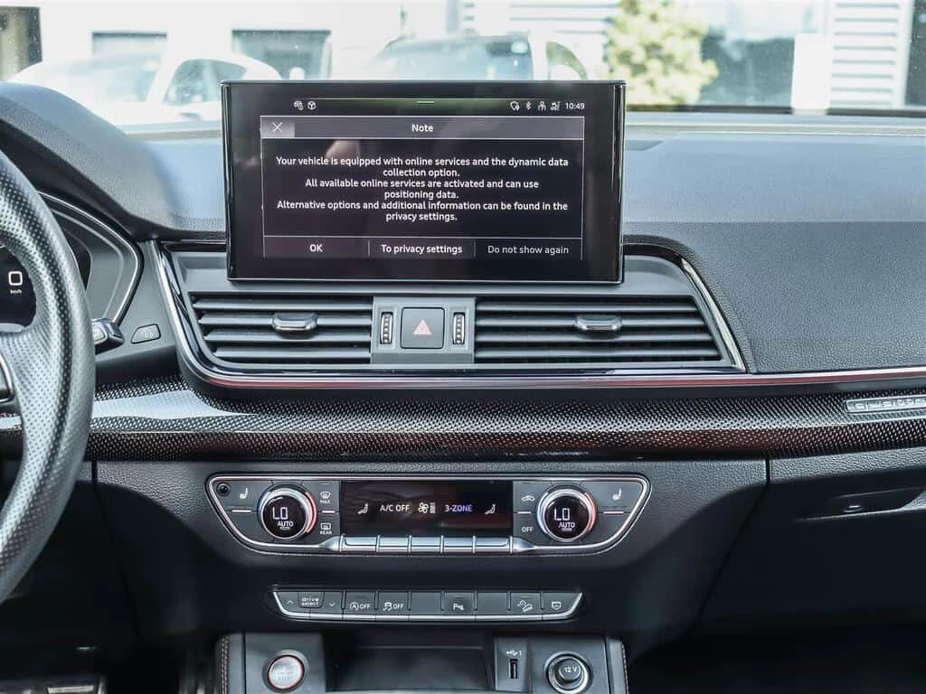 Audi SQ5 * 3.0T Technik quattro 8sp Tiptronic * CARFAX * ЦЕ, снимка 15 - Автомобили и джипове - 53938036