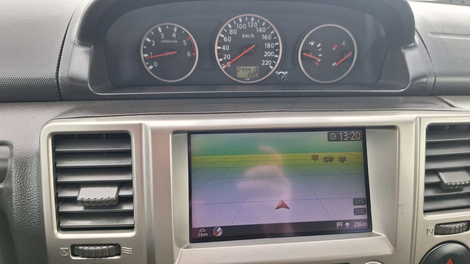 Nissan X-trail T30, снимка 8 - Автомобили и джипове - 54655281