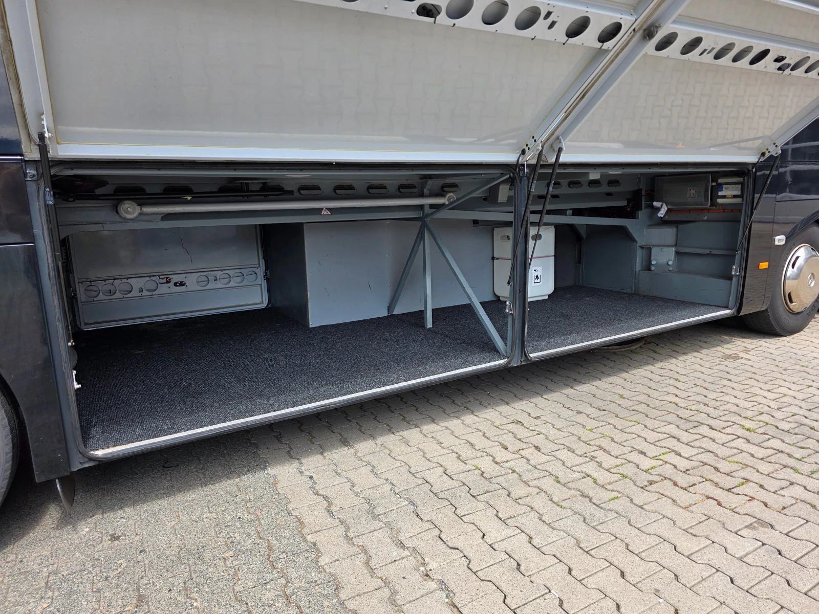 Mercedes-Benz Travego 16 RHD-M  | Mobile.bg � ����������� 7
