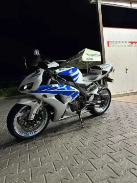 Honda Cbr 1000RR  | Mobile.bg    2