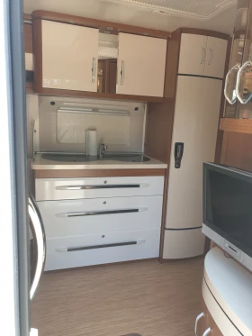 Каравана Hobby Екселент, снимка 6