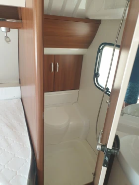 Каравана Hobby Екселент, снимка 10