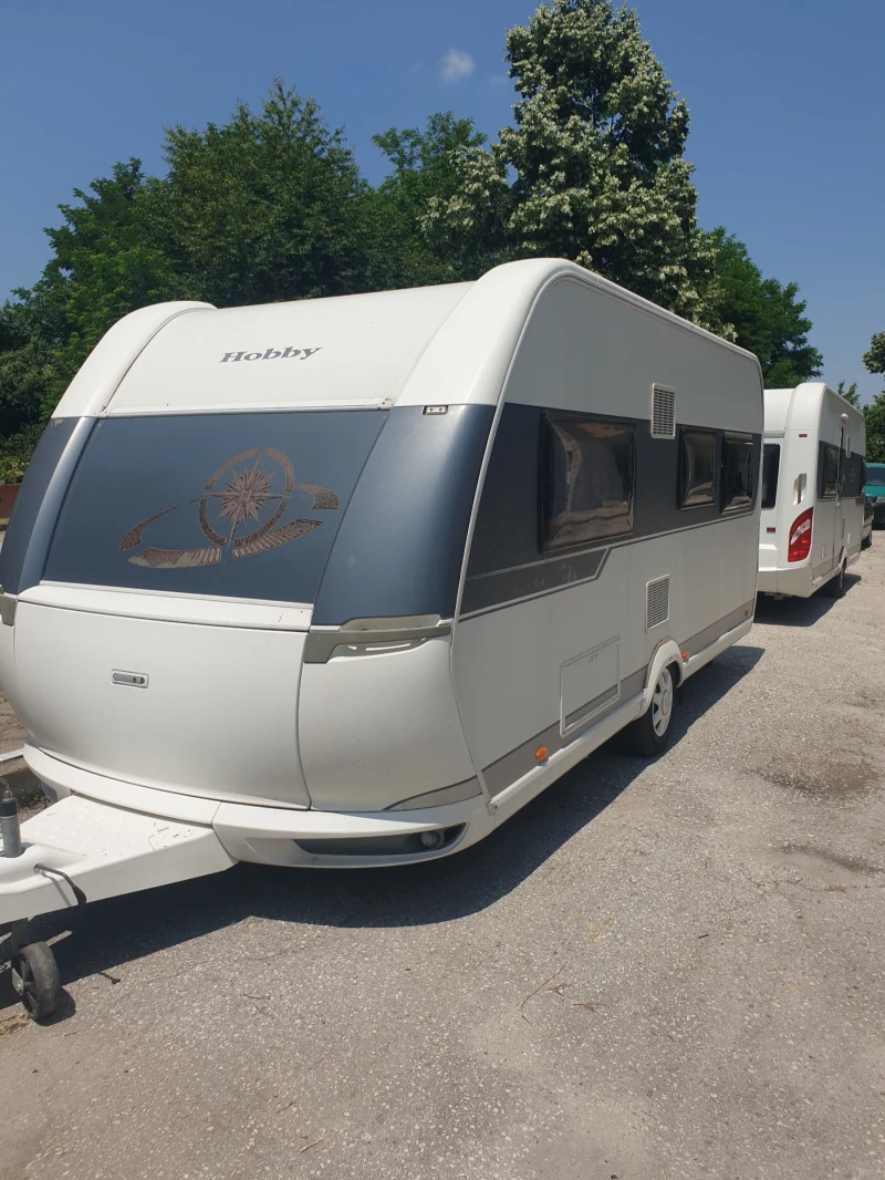 Каравана Hobby Екселент, снимка 4 - Каравани и кемпери - 52338660