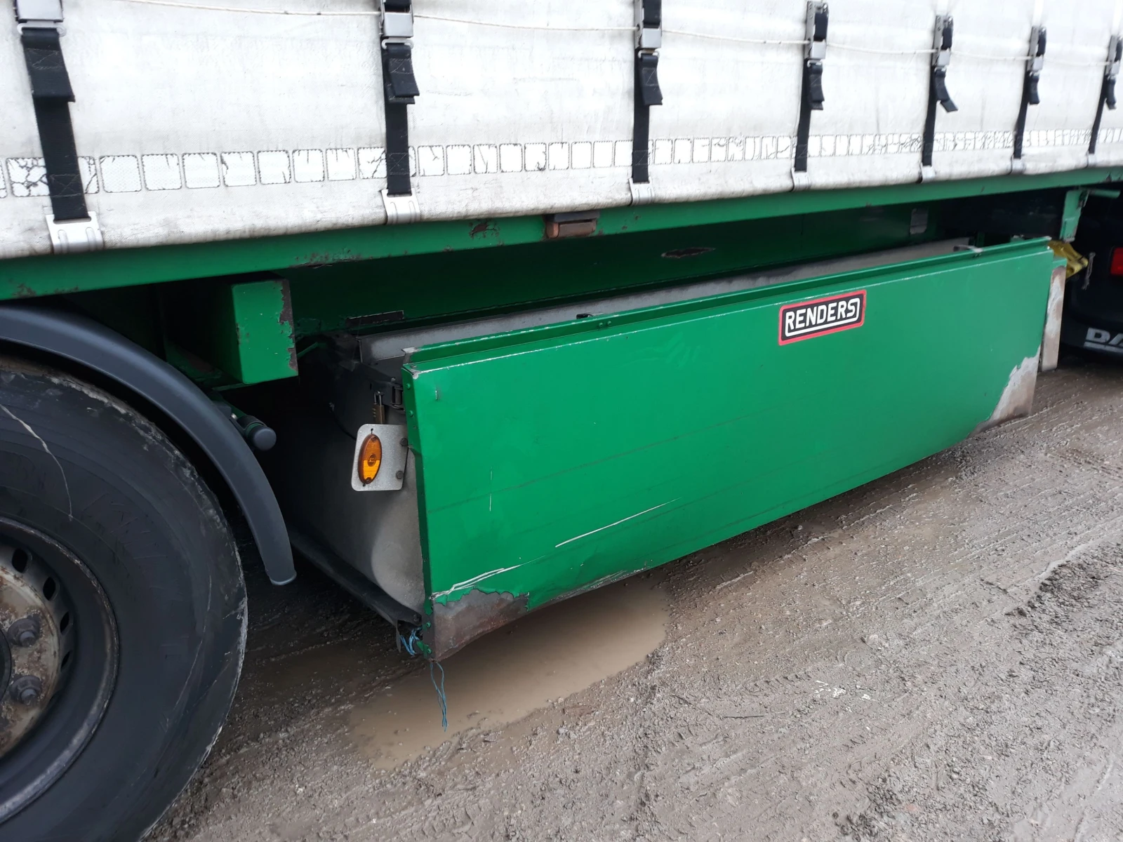  RENDERS | Mobile.bg   13