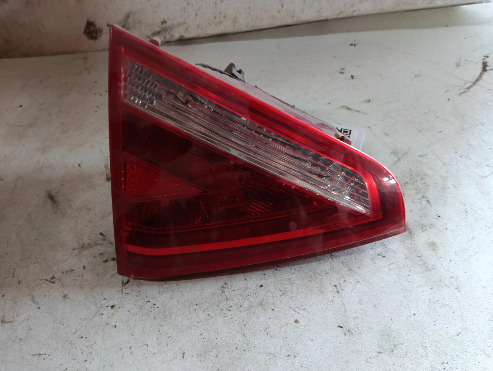 стоп ляв вътрешен 8T0945093 Audi A5
