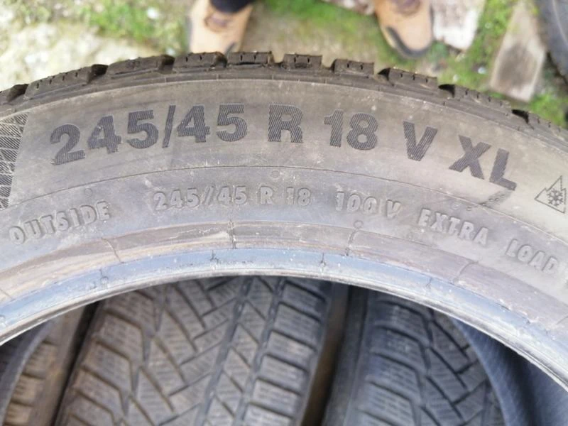 Гуми Зимни 245/45R18, снимка 8 - Гуми и джанти - 31528612